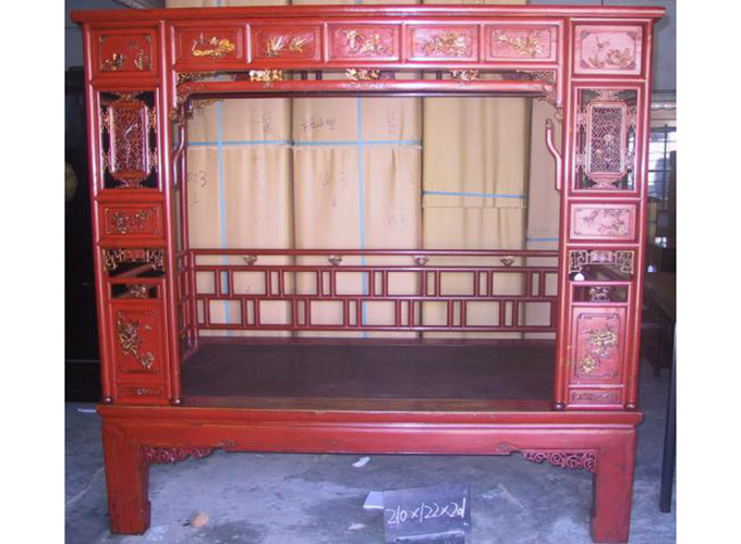 04 Antique Poster Bed 1